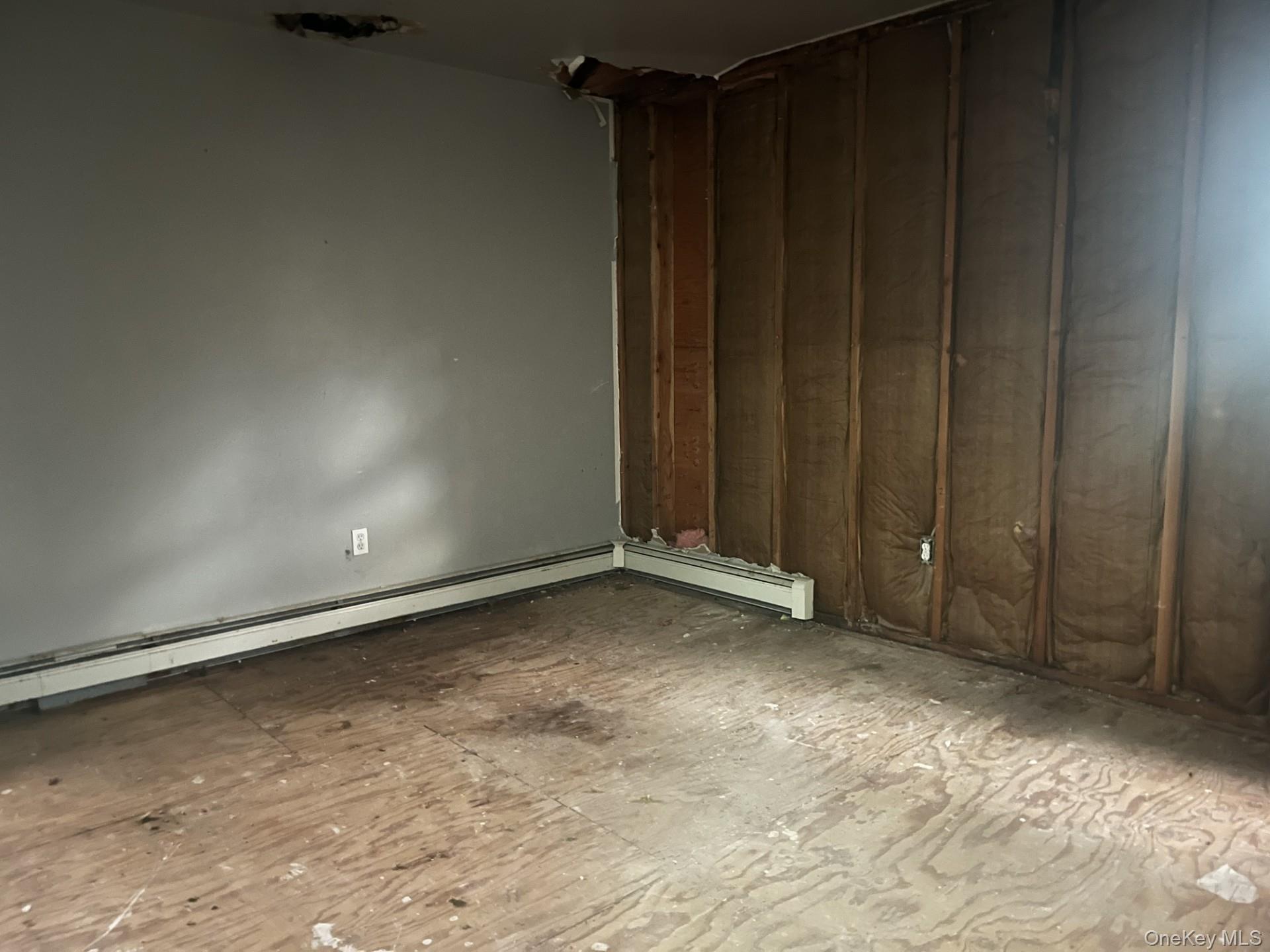 #17 photo, 25 Avenue B, सफ़ोक काउंटी Holbrook , NY 11741