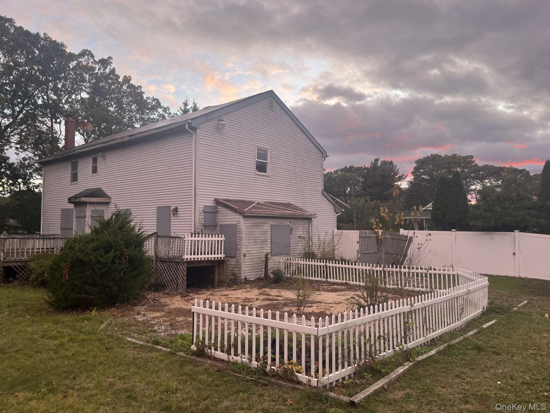 #7 photo, 25 Avenue B, सफ़ोक काउंटी Holbrook , NY 11741