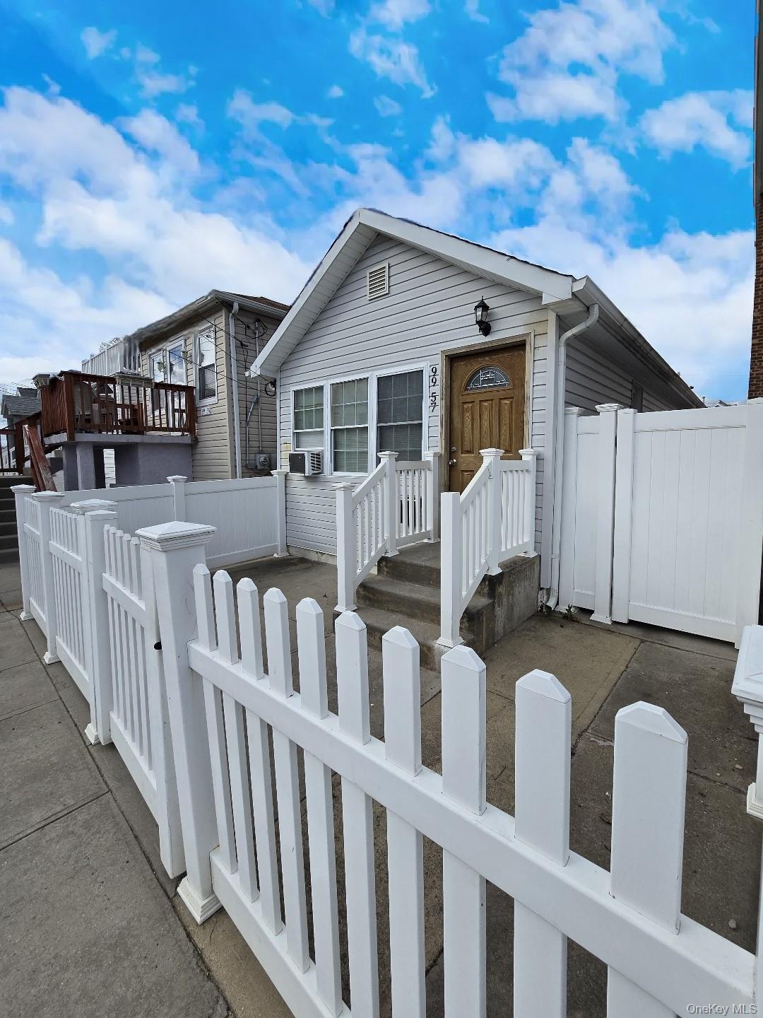 #1 photo, 9957 164th Road, Howard Beach , NY 11414