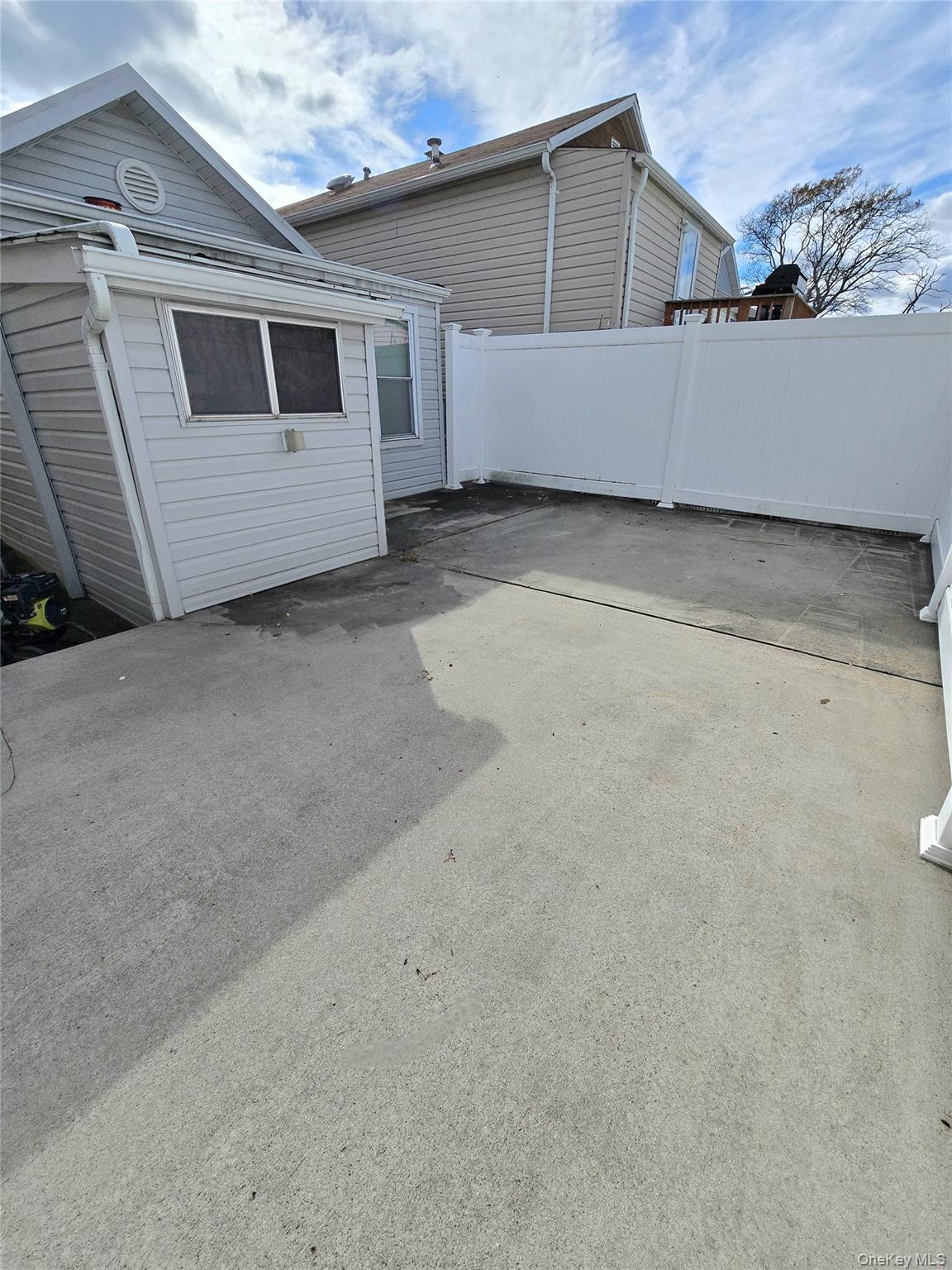 #8 photo, 9957 164th Road, Howard Beach , NY 11414