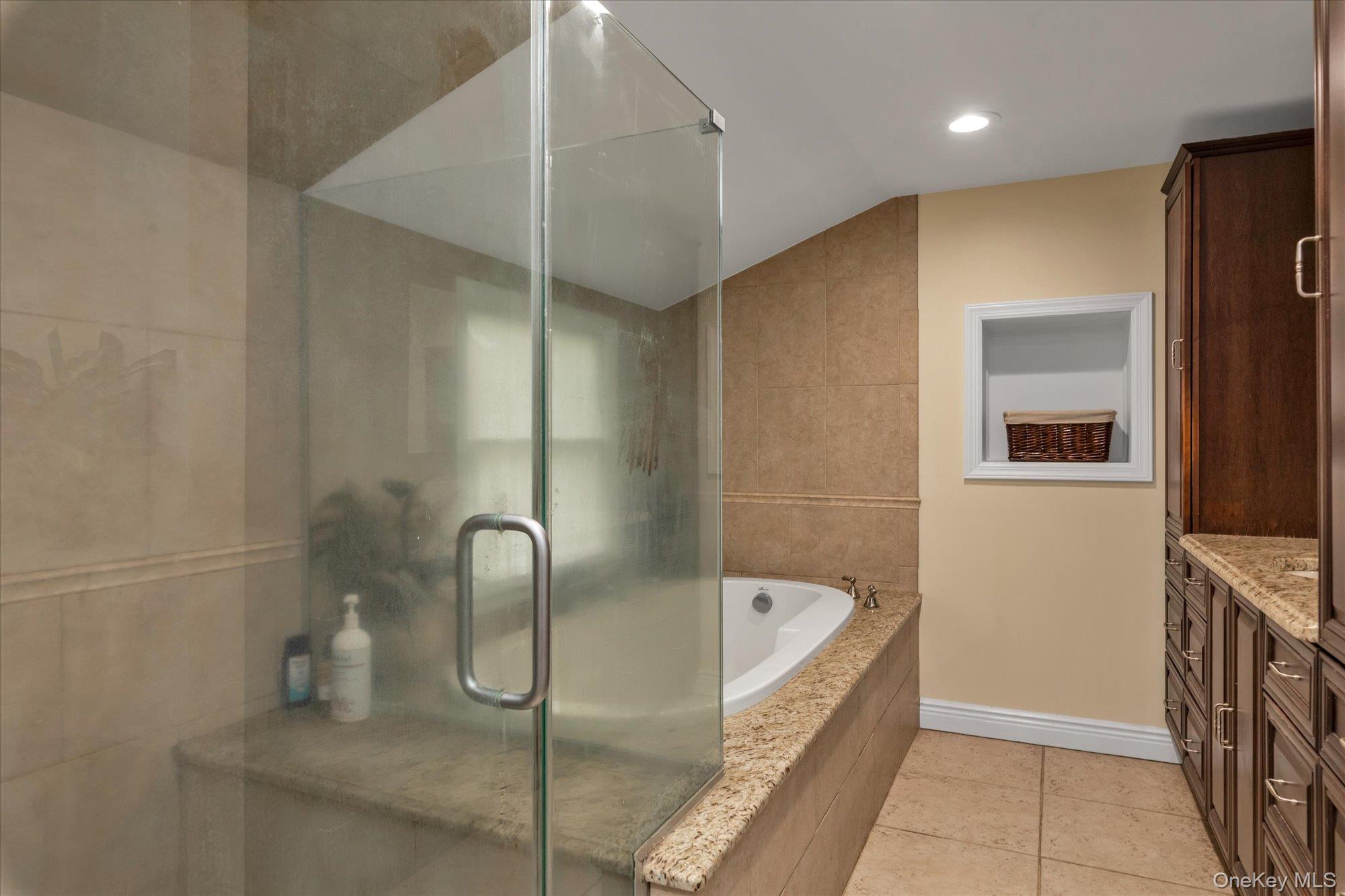 #13 photo, 2177 Cedar Swamp Road, ナッソー郡 Brookville , NY 11545