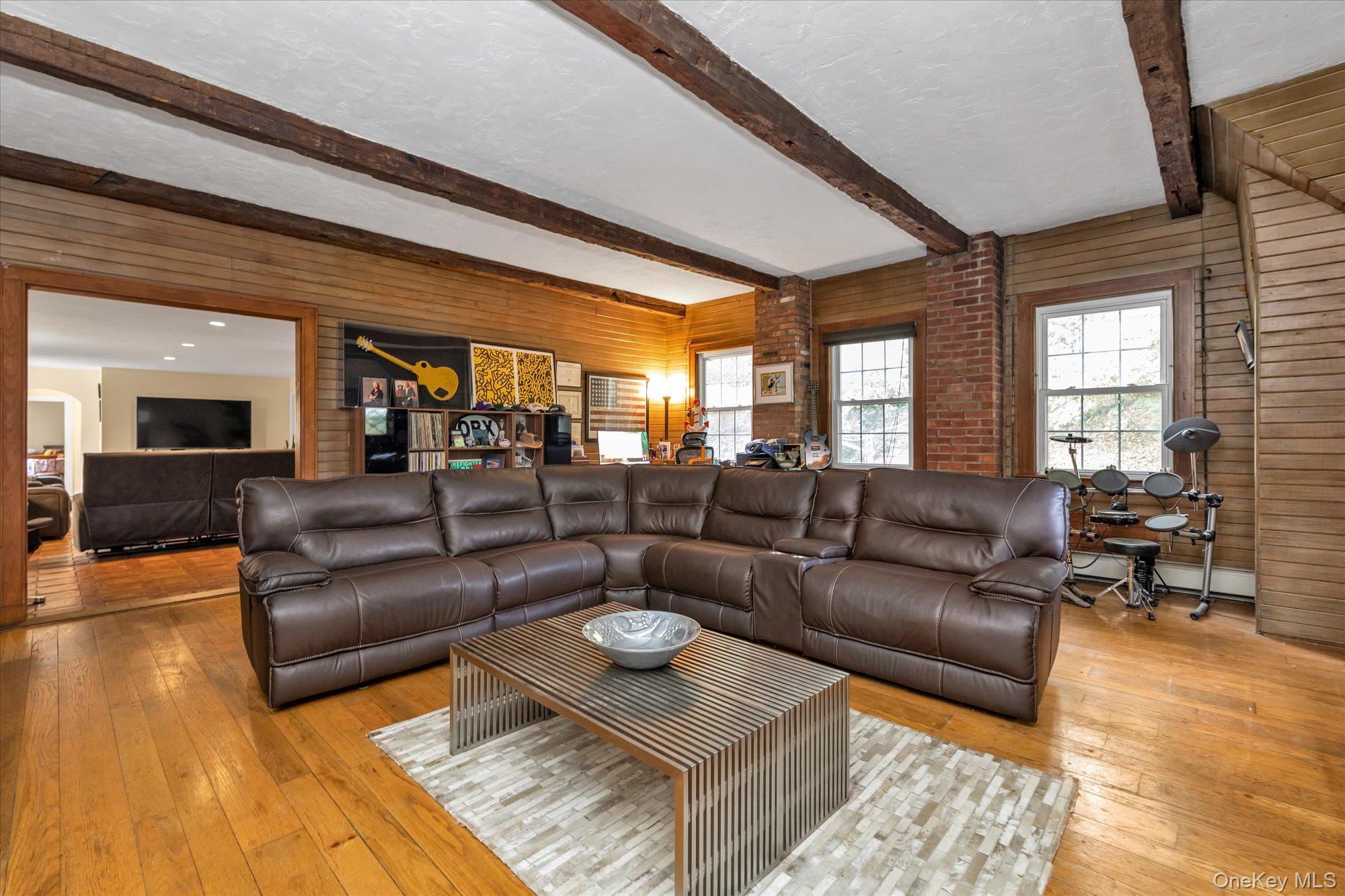 #9 photo, 2177 Cedar Swamp Road, ナッソー郡 Brookville , NY 11545