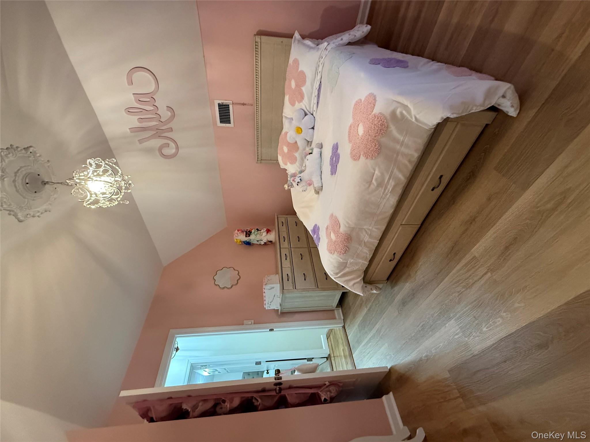 #11 photo, 15811 84th Street, クイーンズ区 Howard Beach , NY 11414