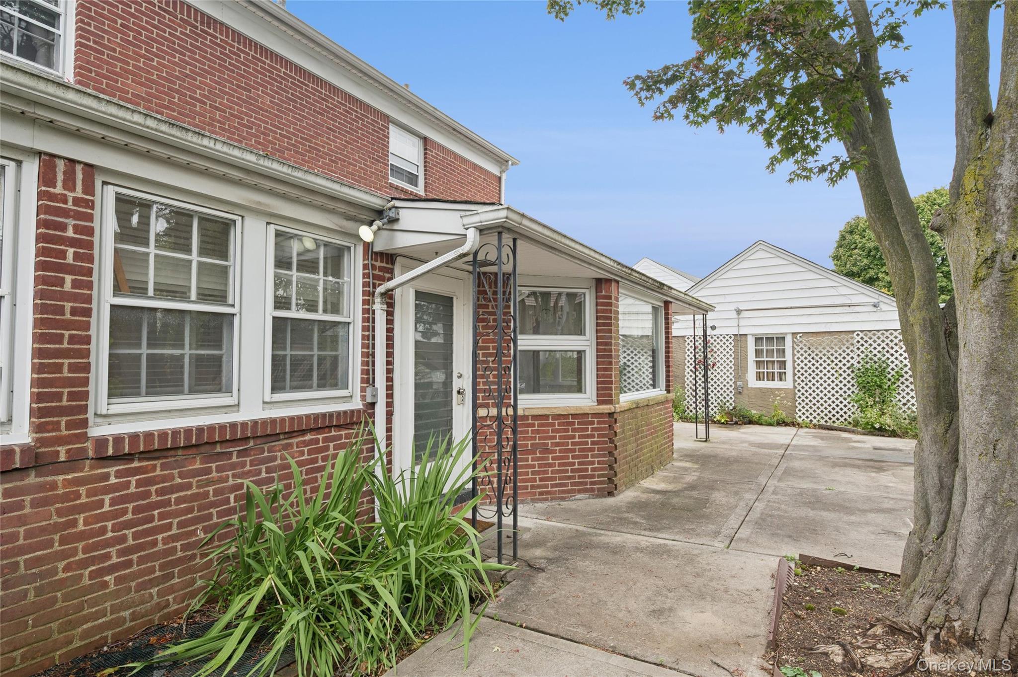 #3 photo, 87 Elton Street, ナッソー郡 West Hempstead , NY 11552