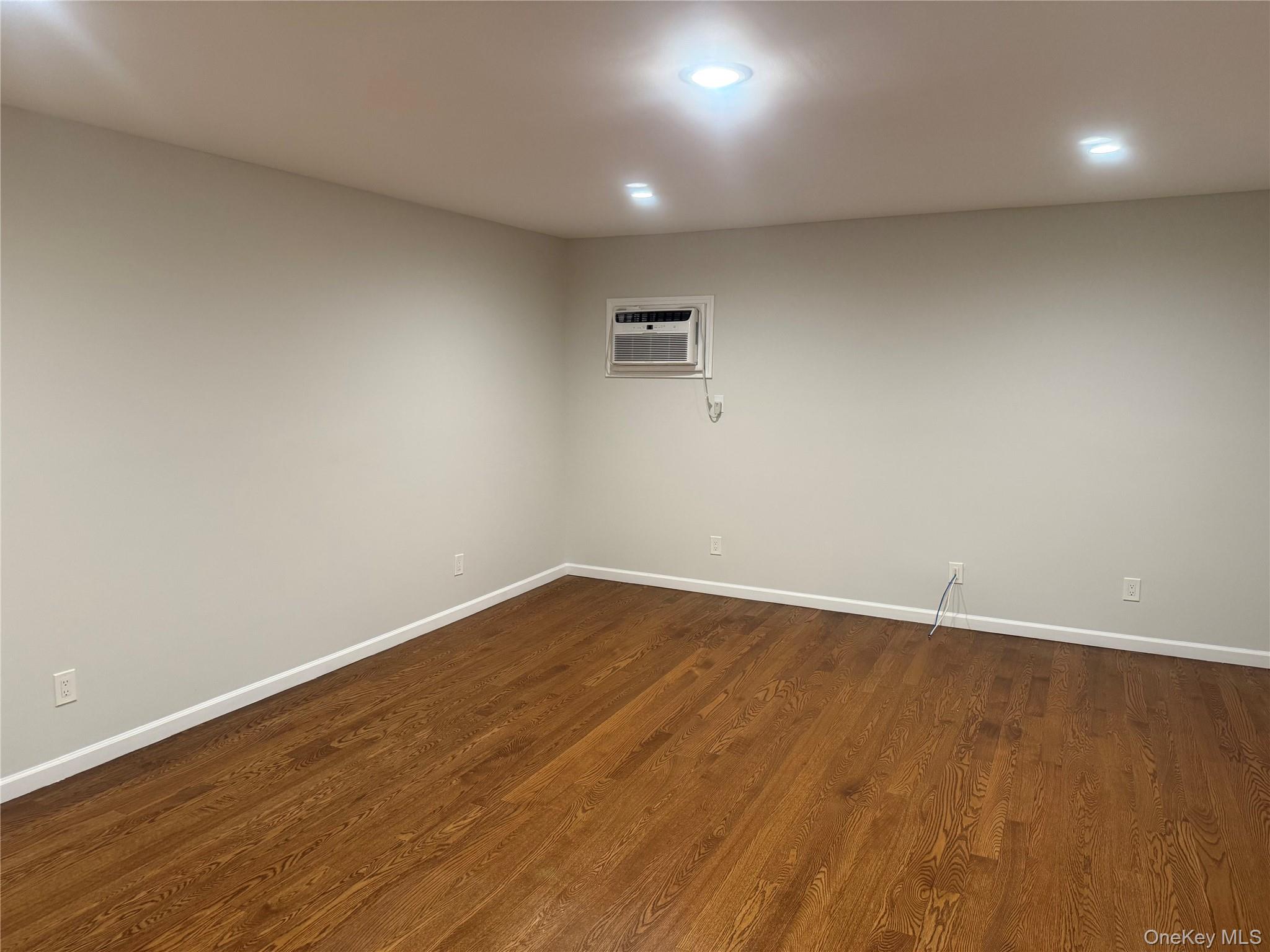 #20 photo, 18 Juniper Road, ナッソー郡 Port Washington , NY 11050