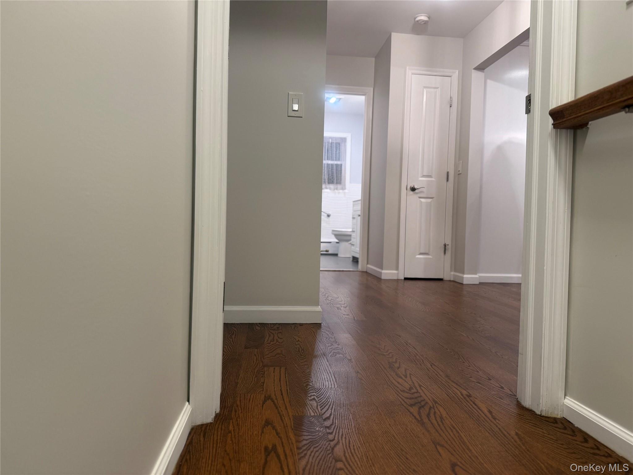 #3 photo, 18 Juniper Road, ナッソー郡 Port Washington , NY 11050