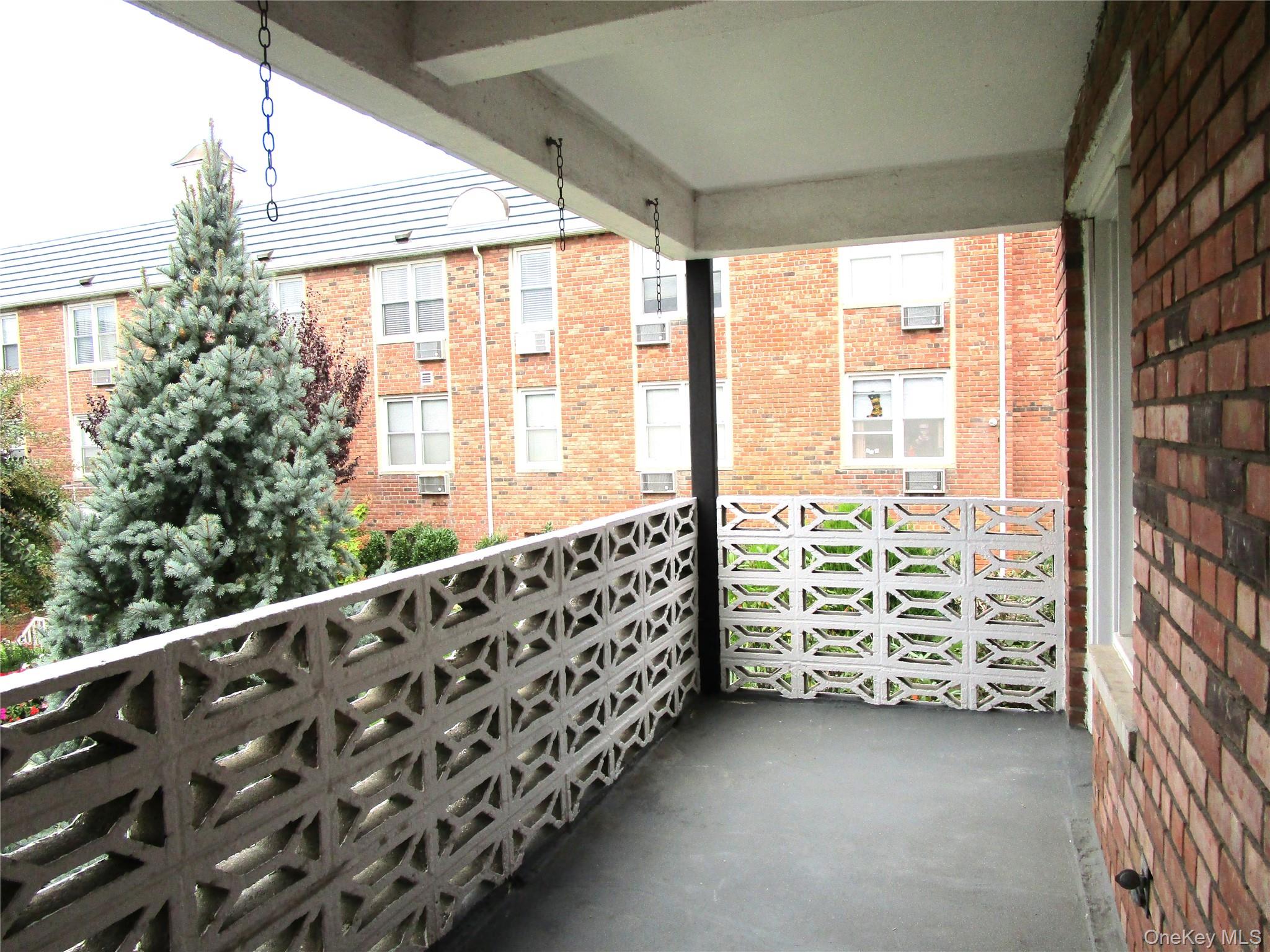 #18 photo, 75 Noble Street, ナッソー郡 Lynbrook , NY 11563