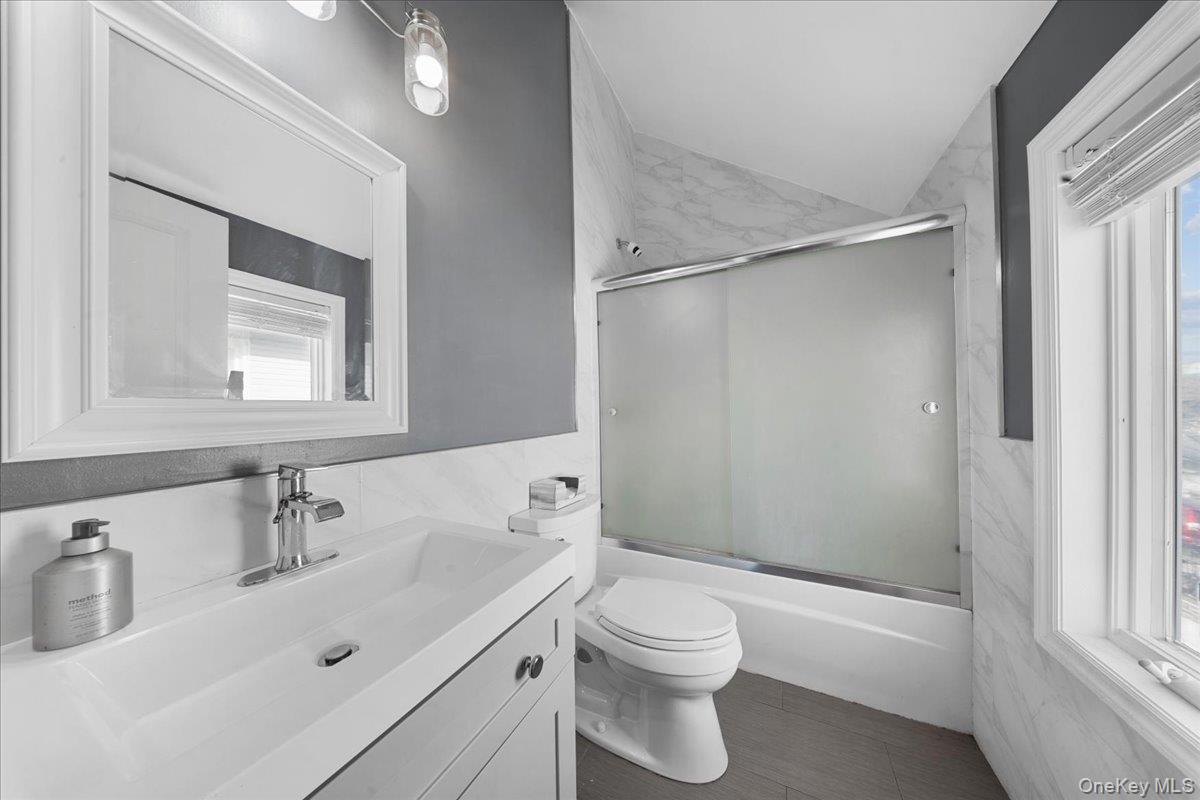 #11 photo, 1136 west broadway, ナッソー郡 Hewlett , NY 11557