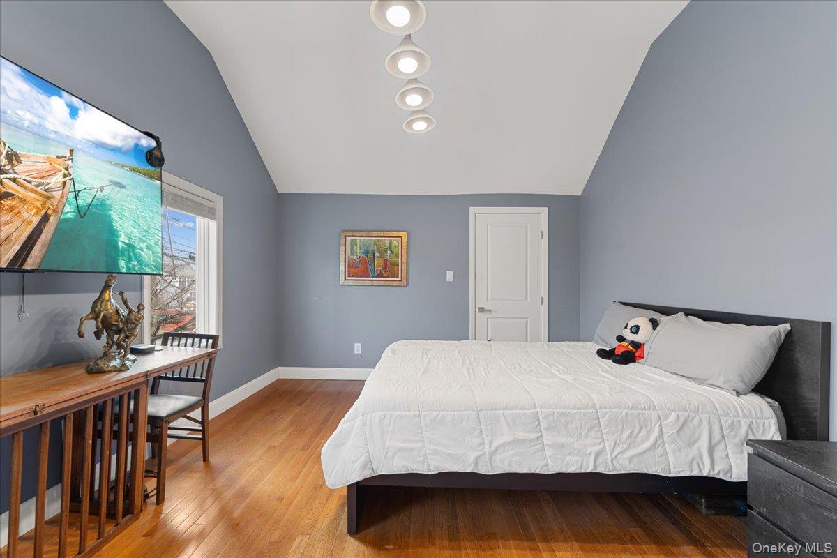 #12 photo, 1136 west broadway, ナッソー郡 Hewlett , NY 11557