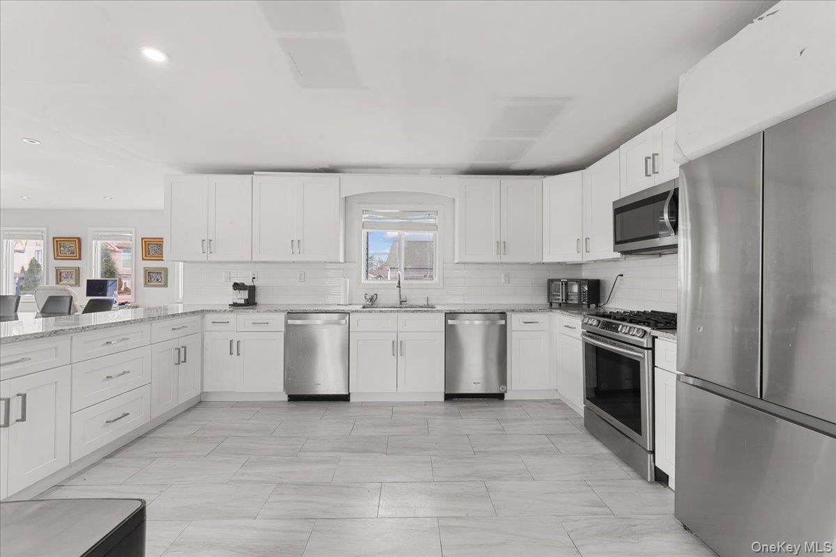 #19 photo, 1136 west broadway, ナッソー郡 Hewlett , NY 11557