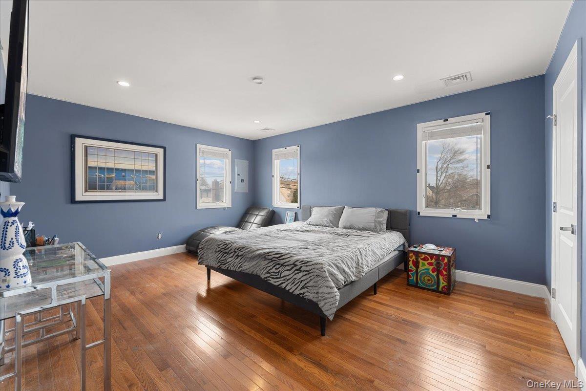 #3 photo, 1136 west broadway, ナッソー郡 Hewlett , NY 11557