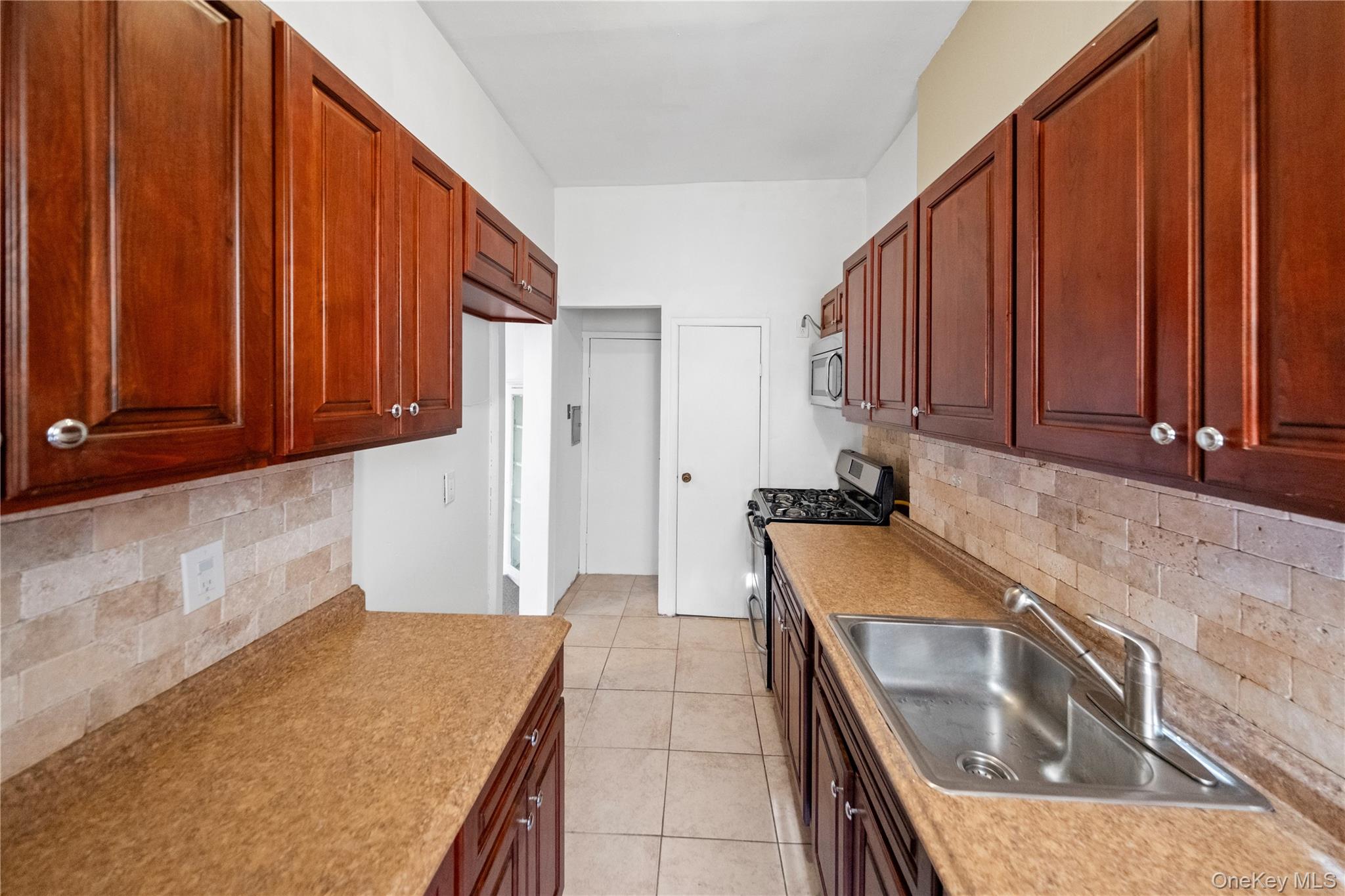 #15 photo, 968 Saint Johns Place, ブルックリン区 Brooklyn , NY 11213