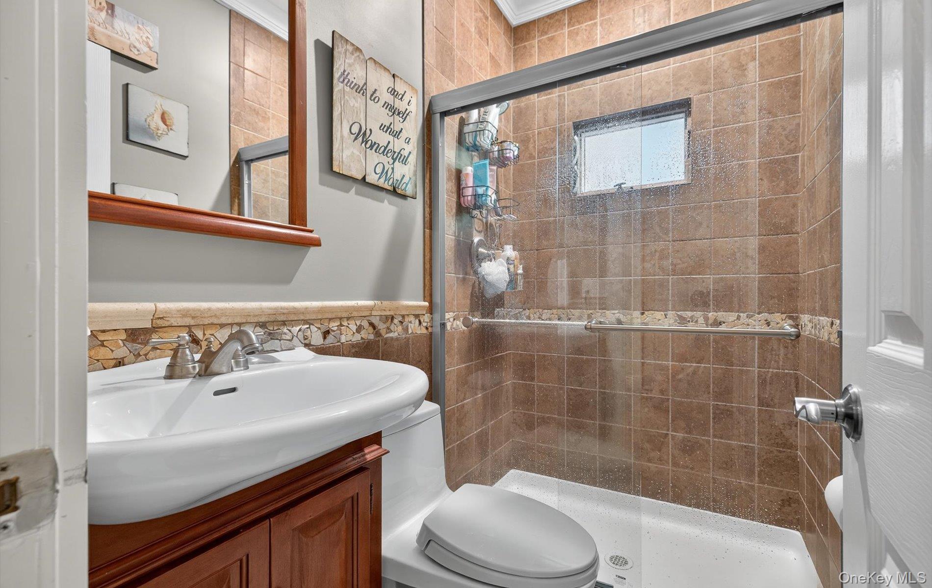 #17 photo, 171 Dix Hills Road, Dix Hills , NY 11746