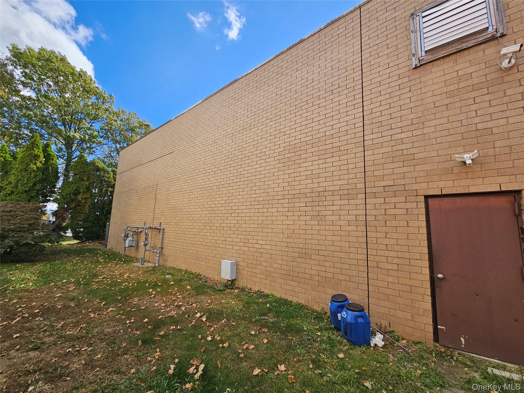 #18 photo, 200 Knickerbocker Avenue, サフォーク郡 Bohemia , NY 11716