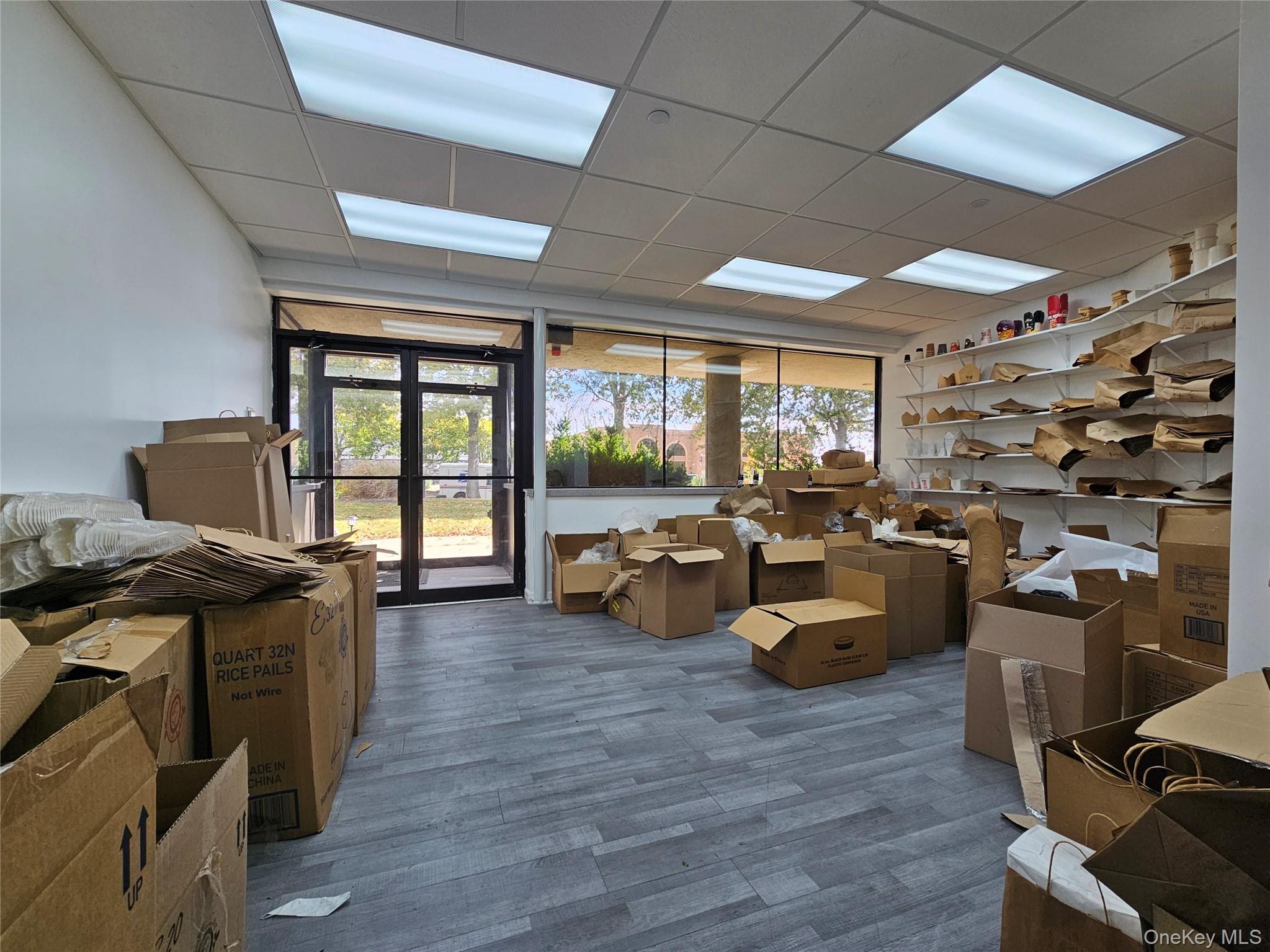 #19 photo, 200 Knickerbocker Avenue, サフォーク郡 Bohemia , NY 11716