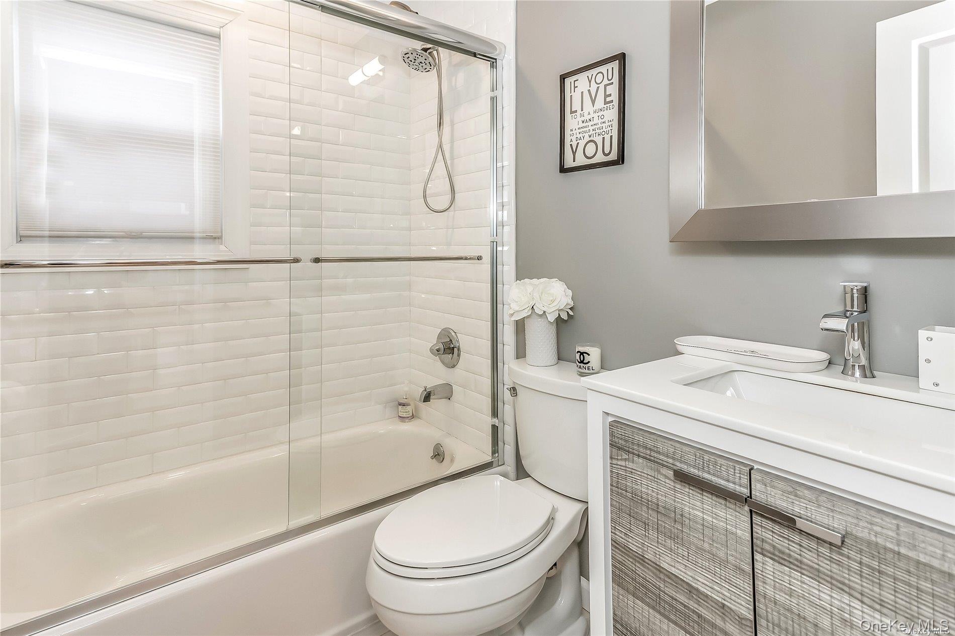 #11 photo, 127 Maple Boulevard, ナッソー郡 Long Beach , NY 11561