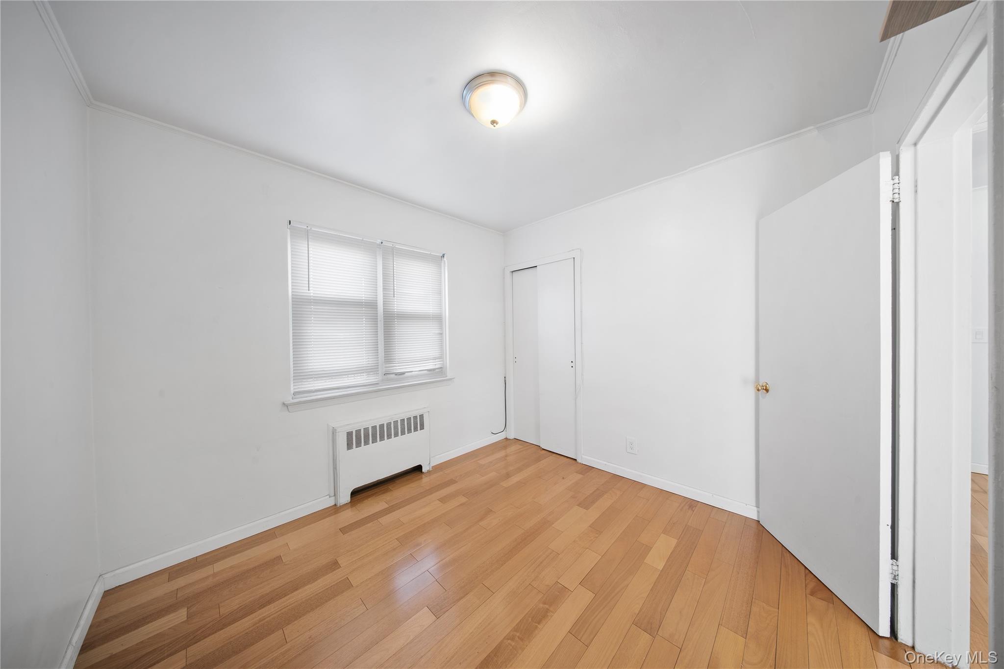 #15 photo, 19715 53rd Avenue, クイーンズ区 Fresh Meadows , NY 11365