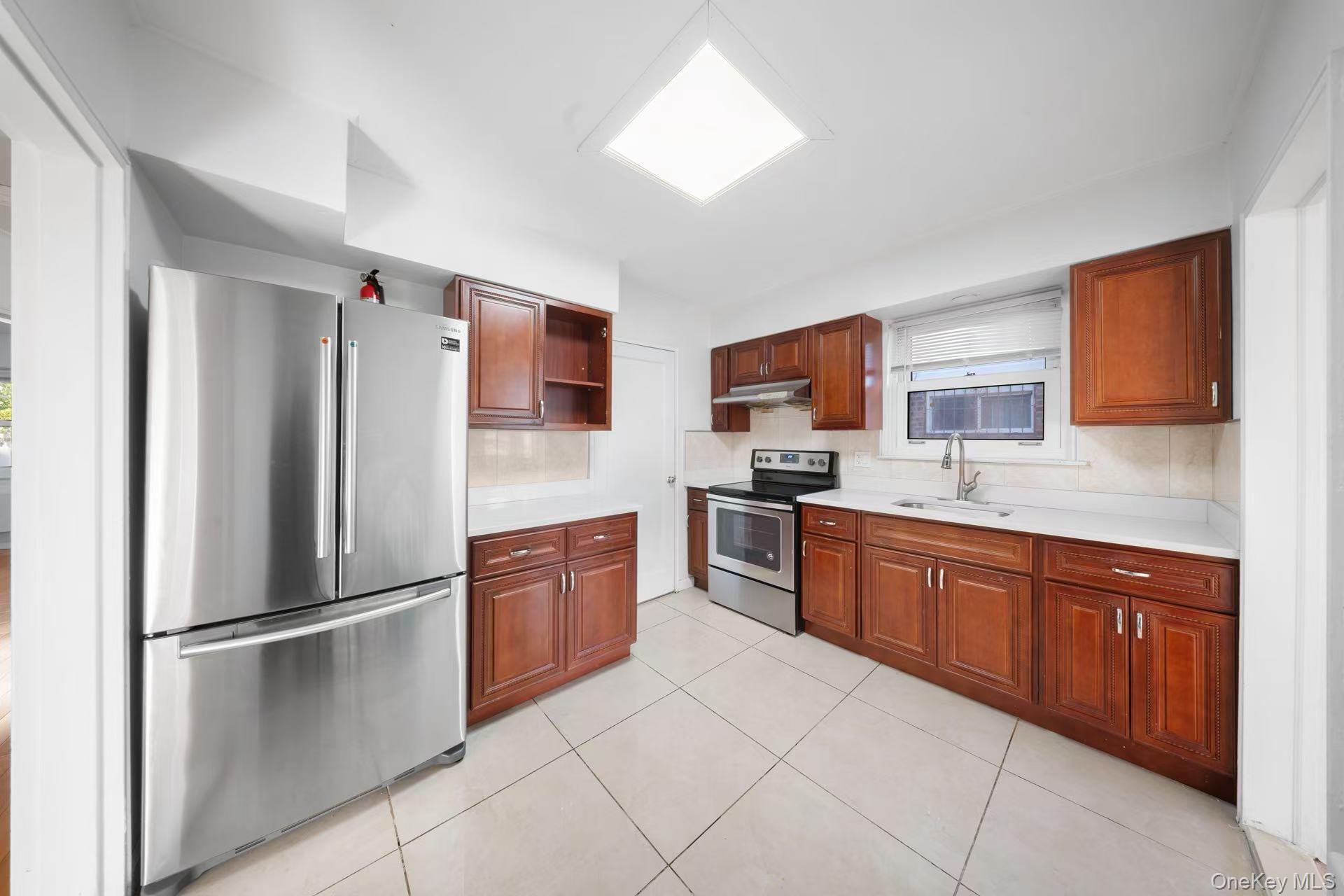 #20 photo, 19715 53rd Avenue, クイーンズ区 Fresh Meadows , NY 11365