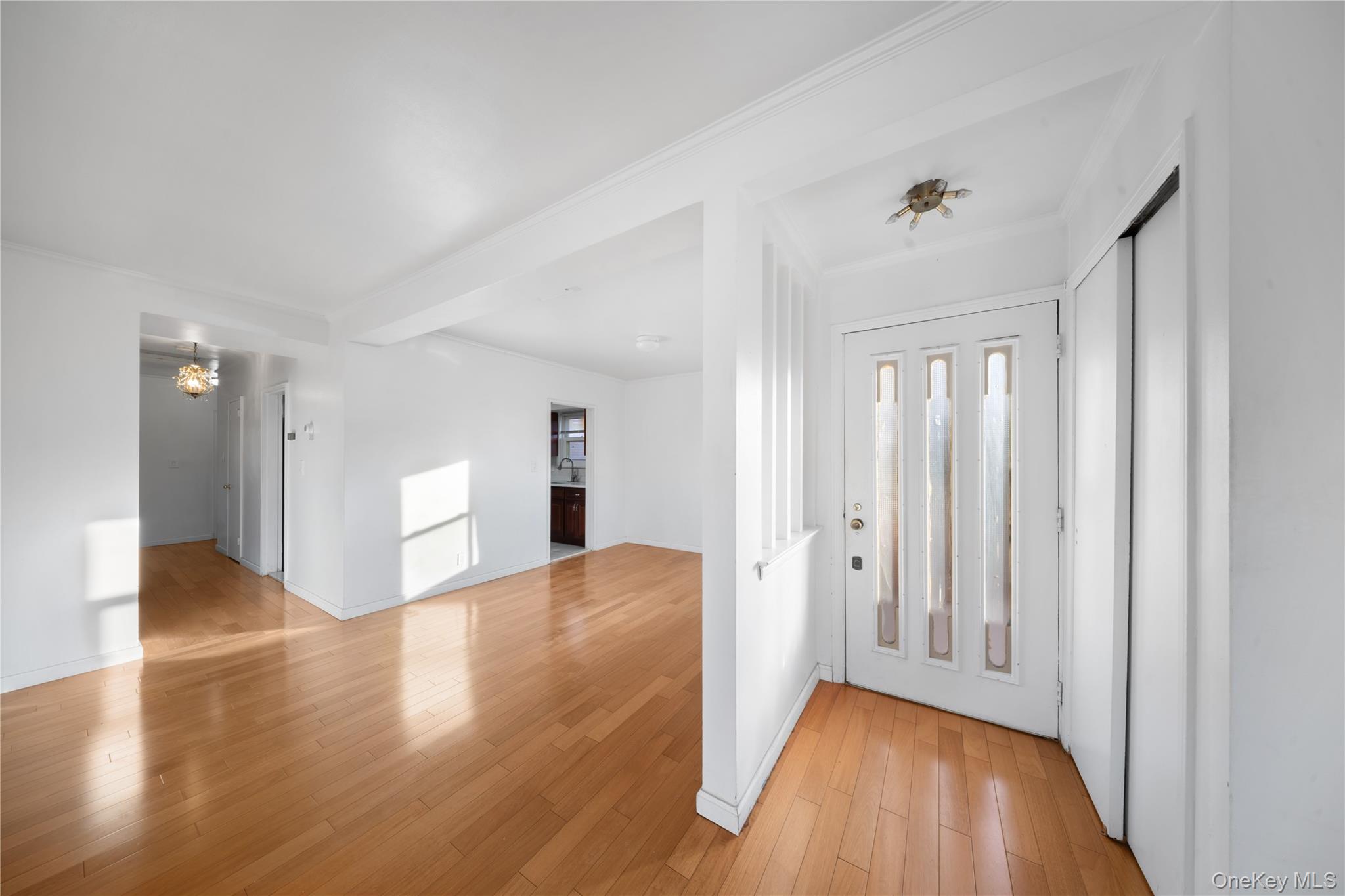 #6 photo, 19715 53rd Avenue, クイーンズ区 Fresh Meadows , NY 11365