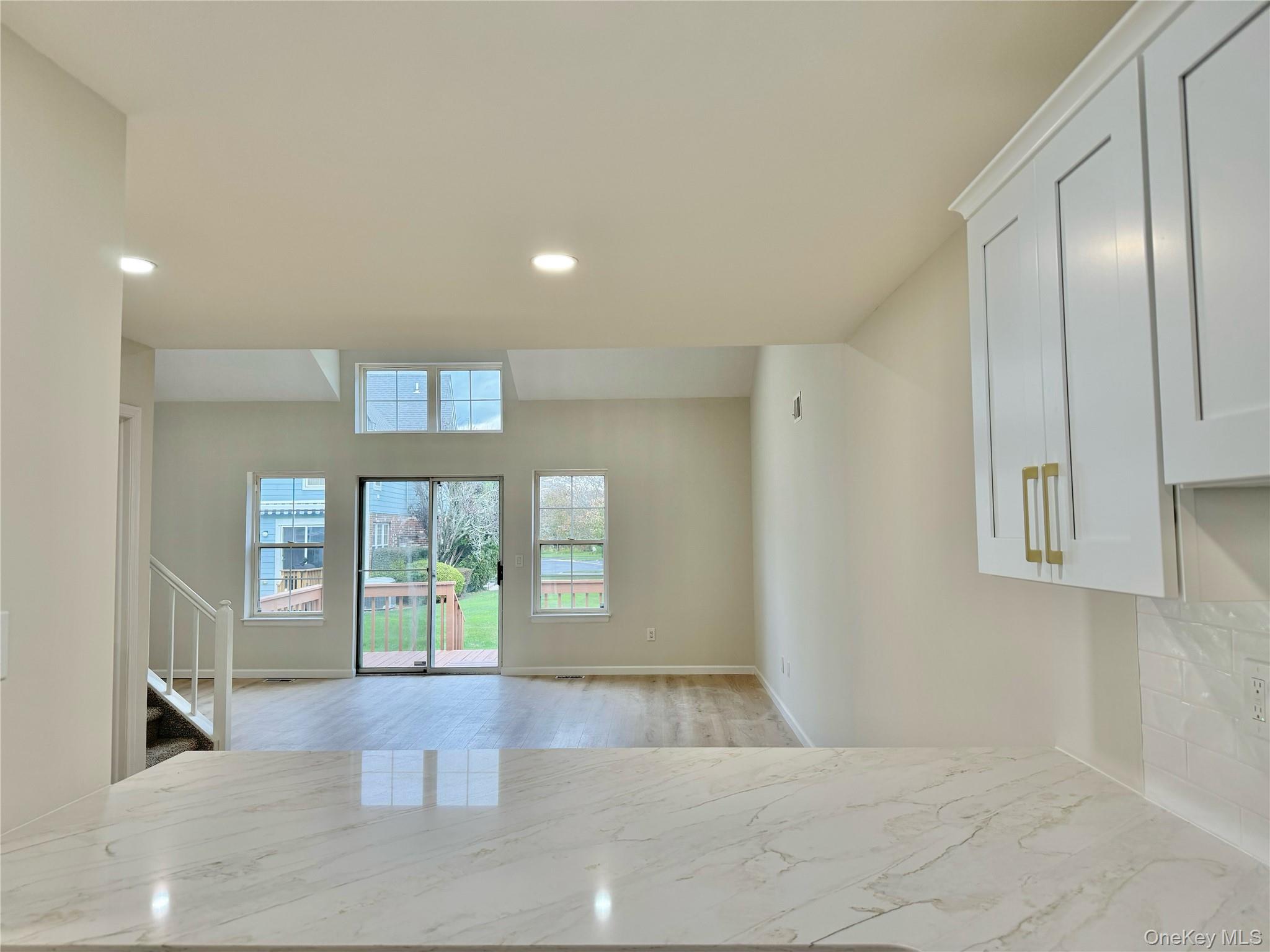 #6 photo, 19 Broadlawn Drive, サフォーク郡 Central Islip , NY 11722