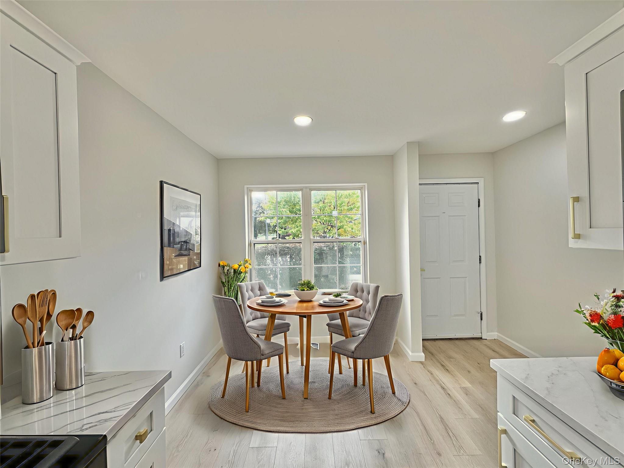 #7 photo, 19 Broadlawn Drive, サフォーク郡 Central Islip , NY 11722