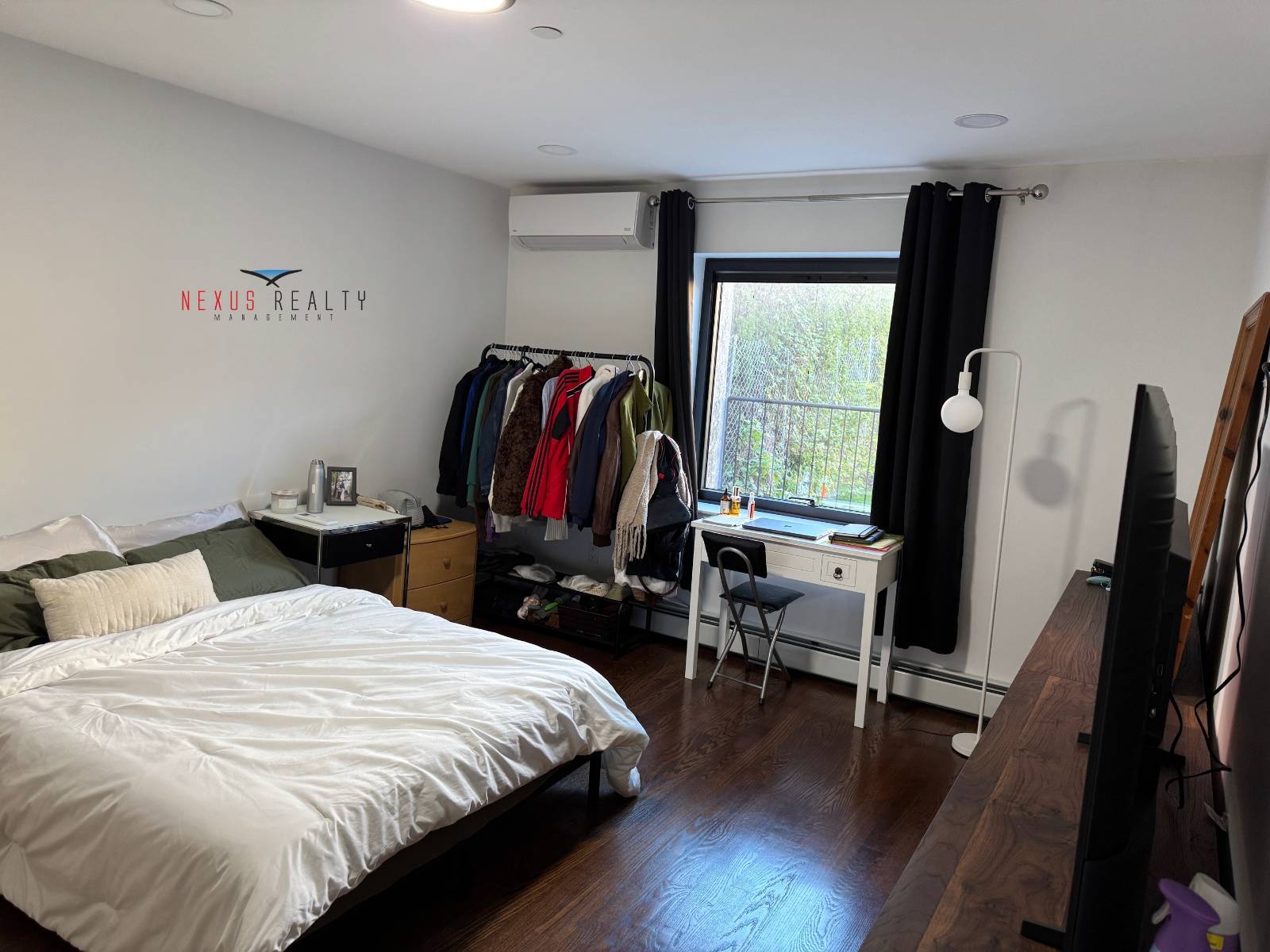 #3 photo, 47th street & Ditmars Blvd, クイーンズ区 Astoria , NY 11105