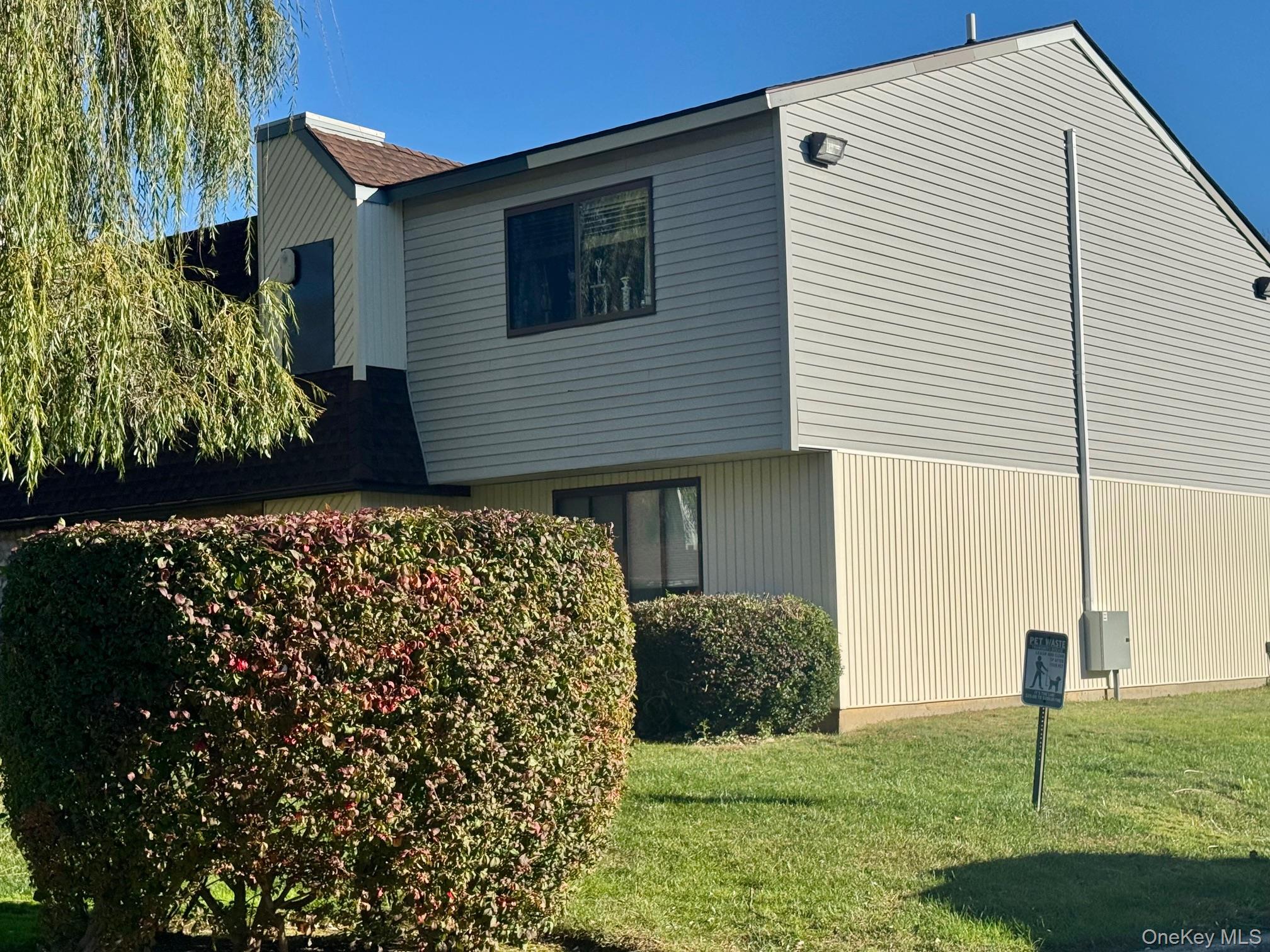 #16 photo, 49 Pointe Circle, サフォーク郡 Coram , NY 11727