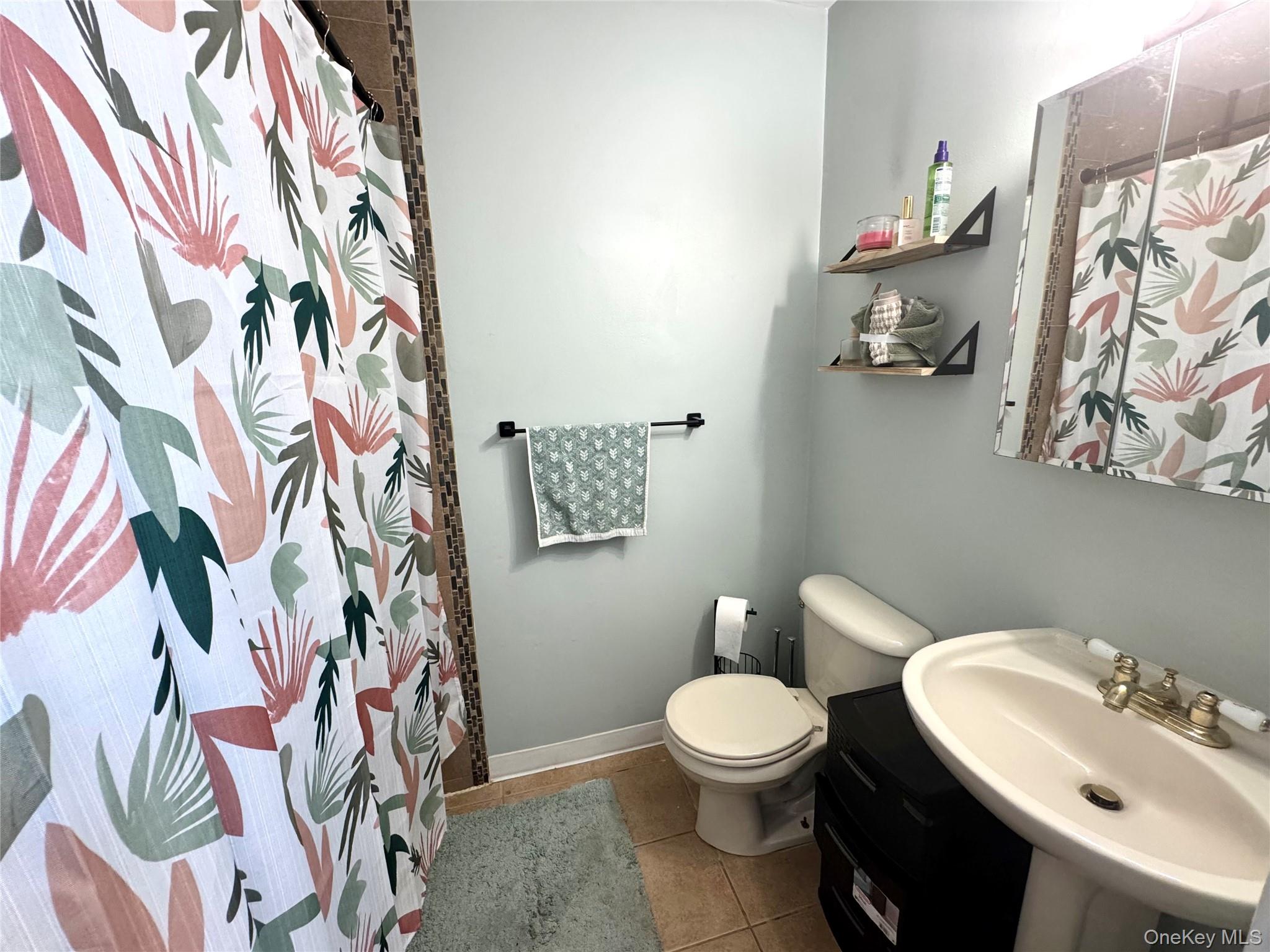 #3 photo, 49 Pointe Circle, サフォーク郡 Coram , NY 11727