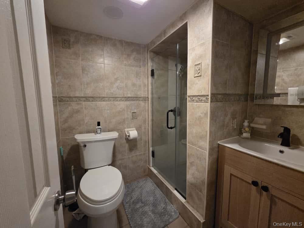 #13 photo, 11418 238th Street, ナッソー郡 Elmont , NY 11003