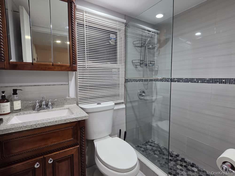 #8 photo, 11418 238th Street, ナッソー郡 Elmont , NY 11003