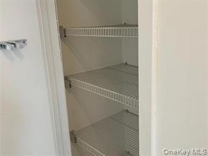 #7 photo, 31 Locust Drive, サフォーク郡 Nesconset , NY 11767