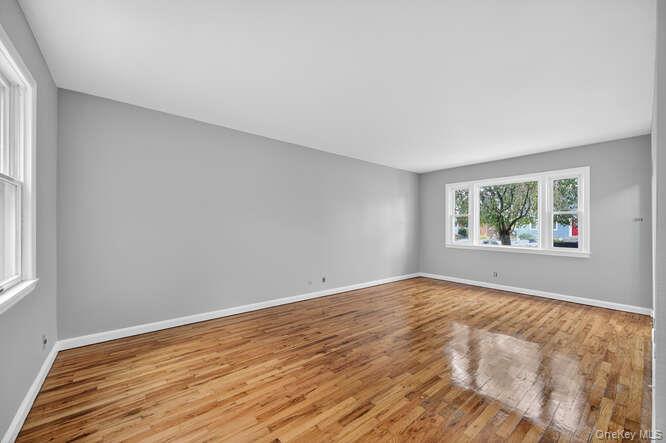 #12 photo, 452 Latham Road, ナッソー郡 Mineola , NY 11501