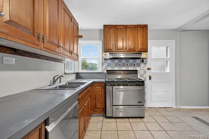 #9 photo, 452 Latham Road, ナッソー郡 Mineola , NY 11501