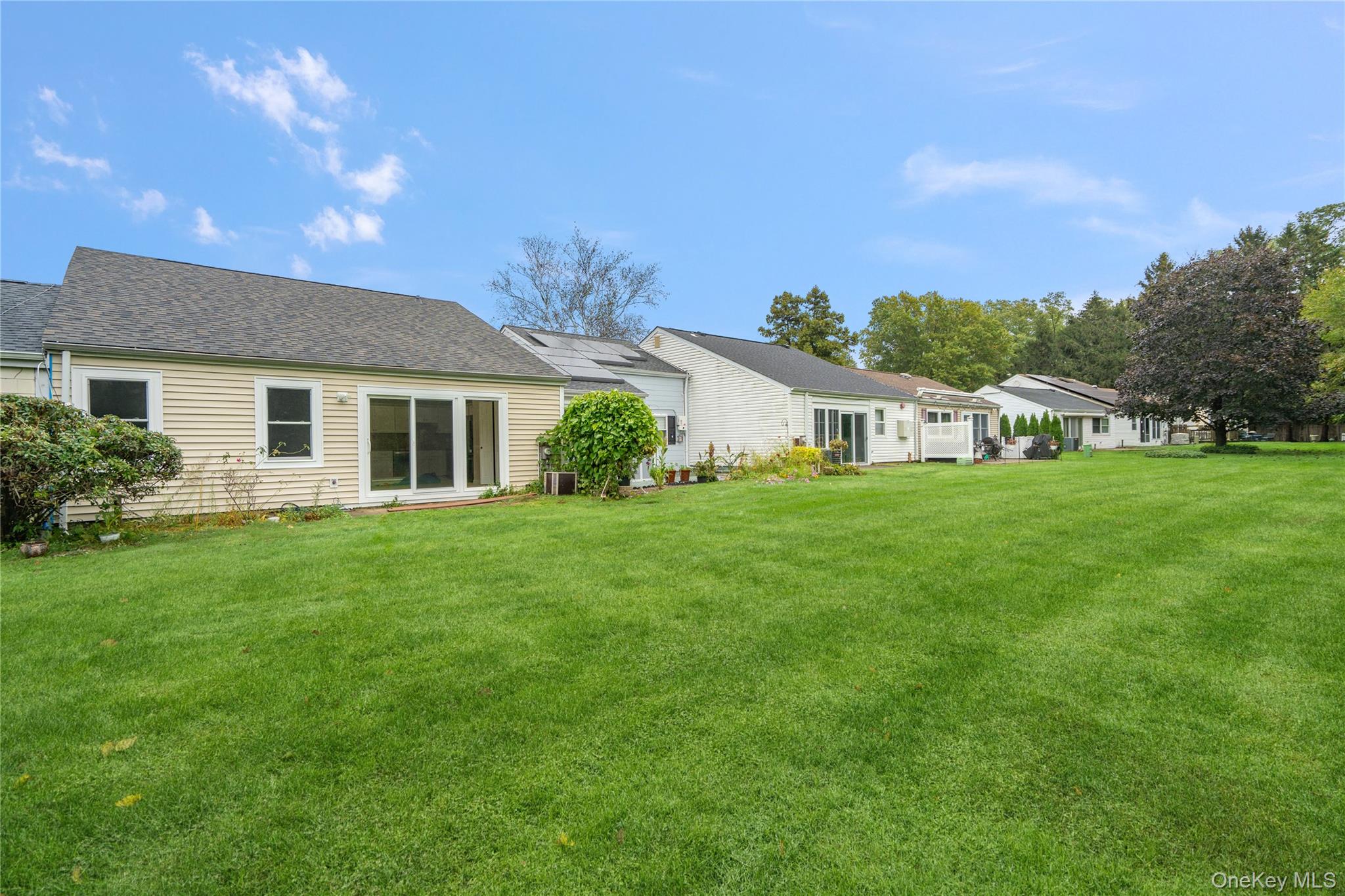 #19 photo, 53 Freedom Lane, サフォーク郡 Coram , NY 11727