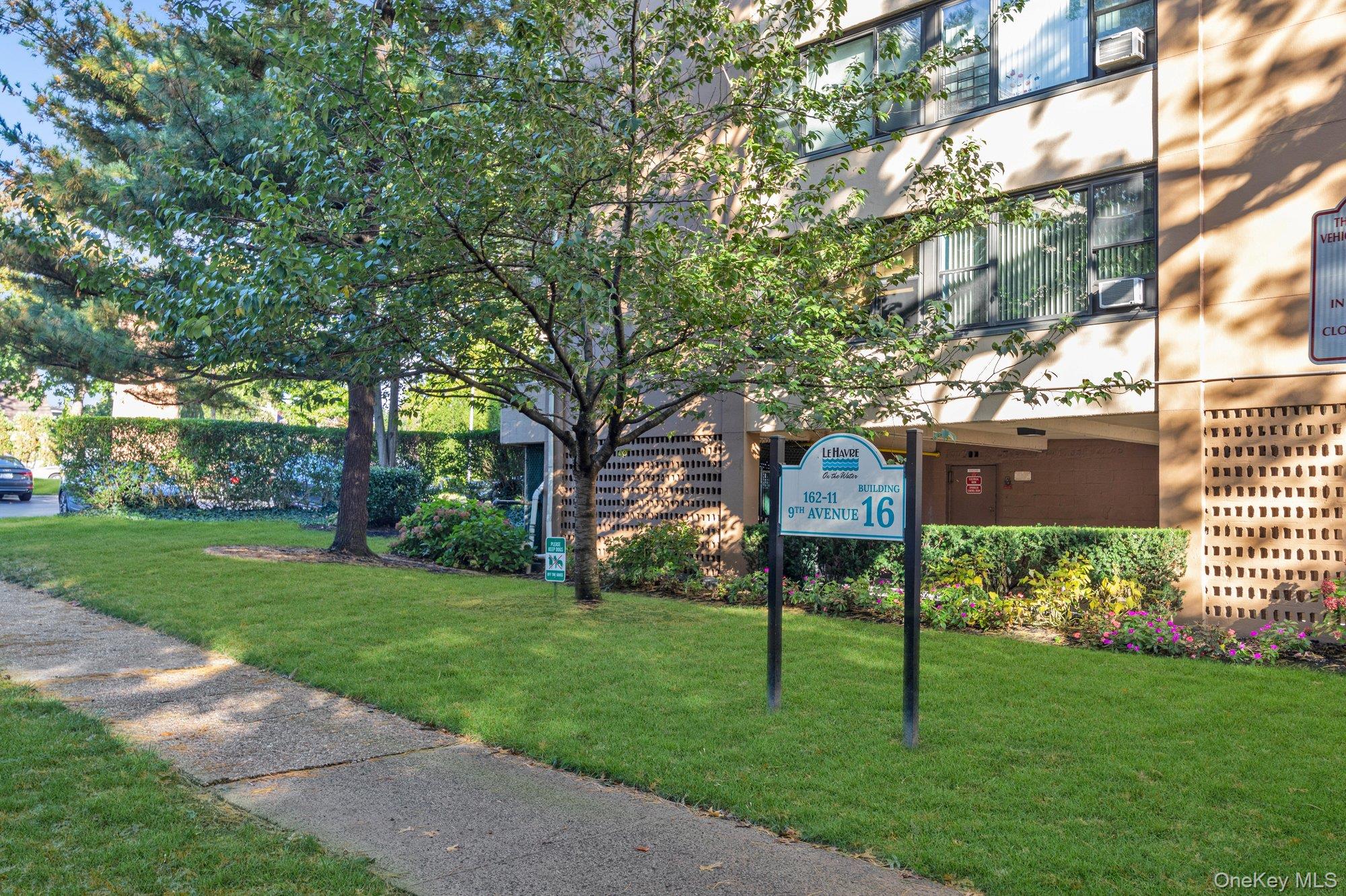 #10 photo, 162-11 9th ave, クイーンズ区 Beechhurst , NY 11357