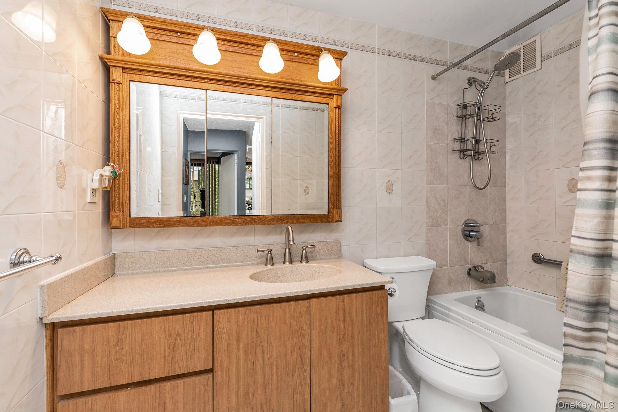 #6 photo, 162-11 9th ave, クイーンズ区 Beechhurst , NY 11357