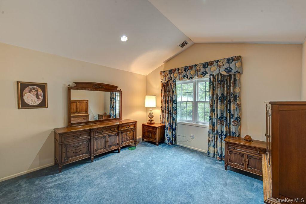 #20 photo, 174 Sagamore Drive, Plainview , NY 11803