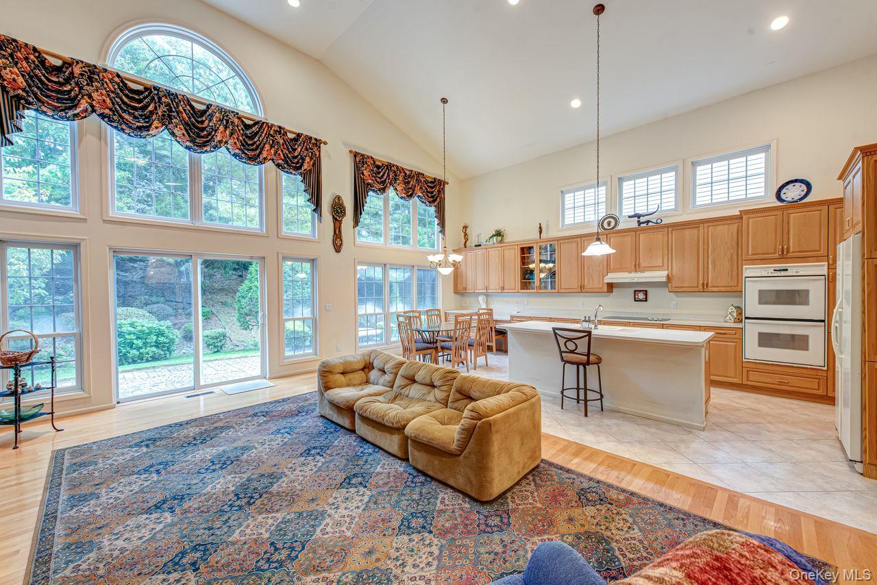 #7 photo, 174 Sagamore Drive, Plainview , NY 11803