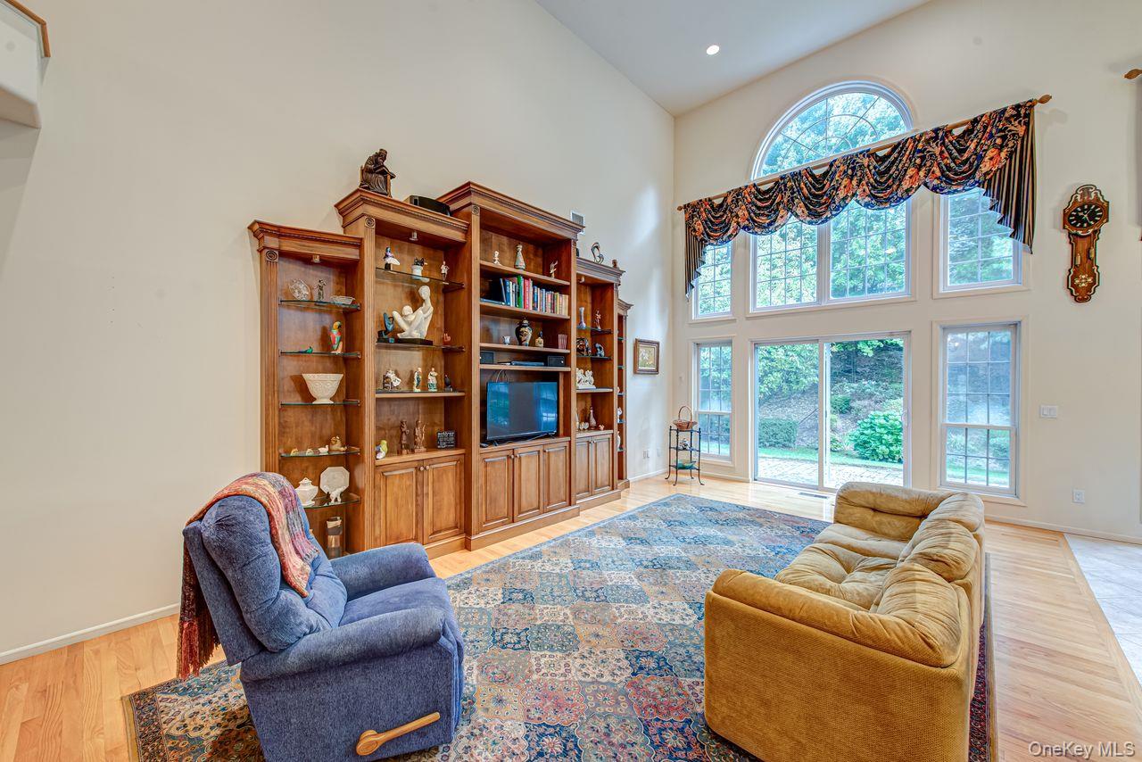 #9 photo, 174 Sagamore Drive, Plainview , NY 11803