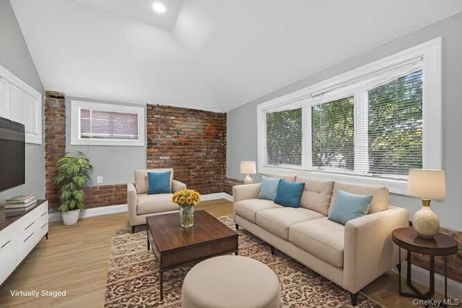 #13 photo, 201 Jamaica Boulevard, Carle Place , NY 11514