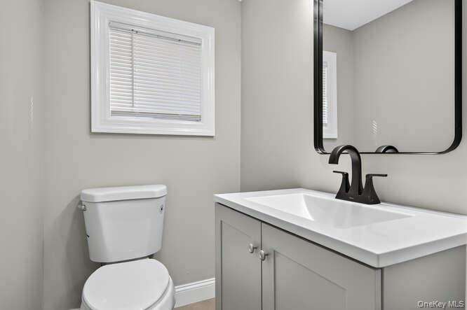 #17 photo, 201 Jamaica Boulevard, Carle Place , NY 11514