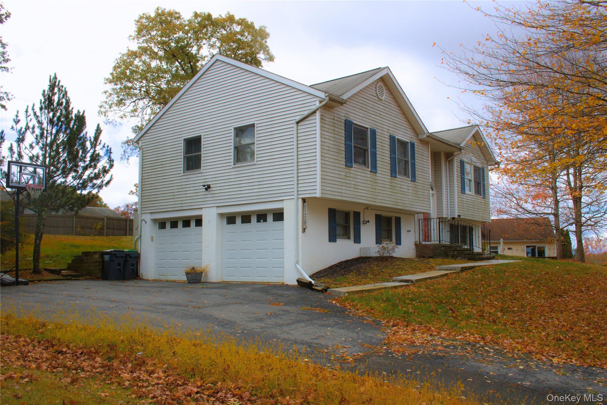 #1 photo, 20 Chadsford Lane, Newburgh , NY 12550