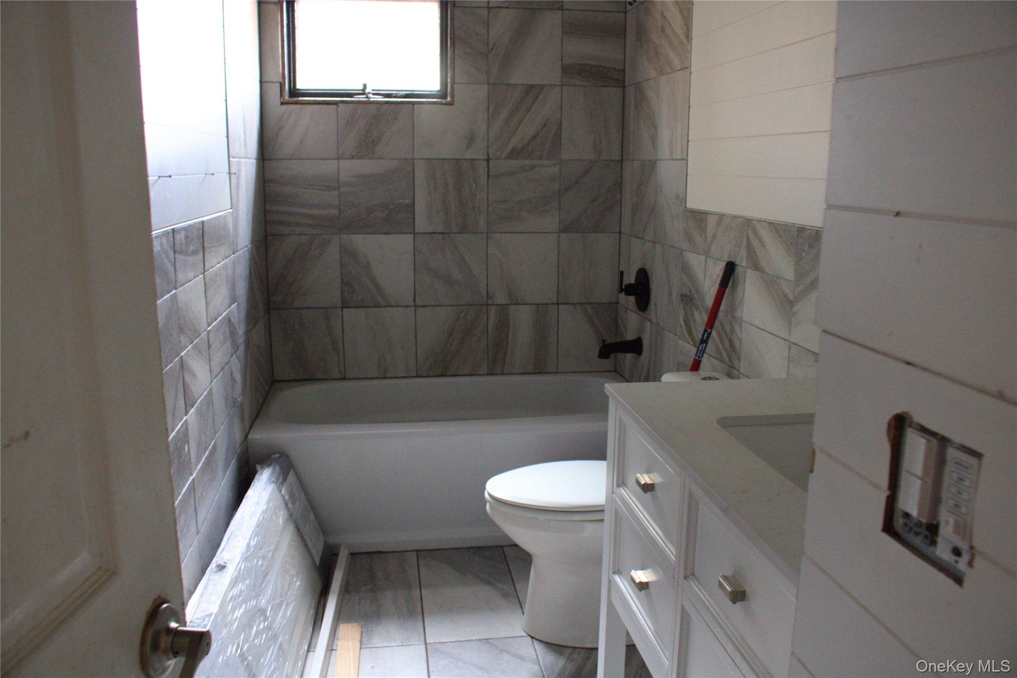 #13 photo, 20 Chadsford Lane, Newburgh , NY 12550