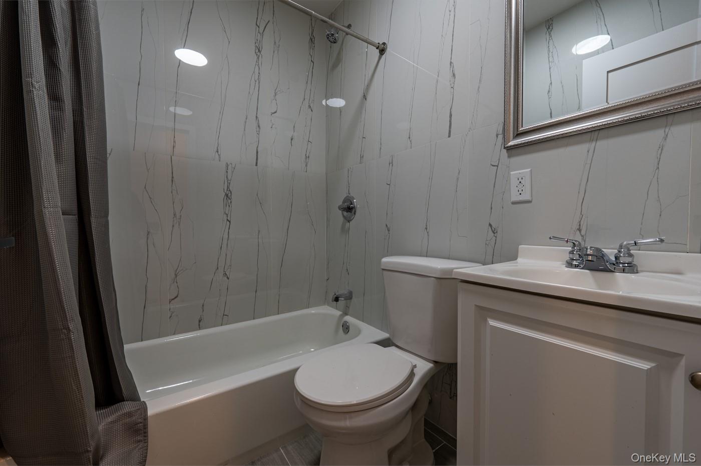 #13 photo, 518 Morris Park Avenue, ブロンクス区 Bronx , NY 10460