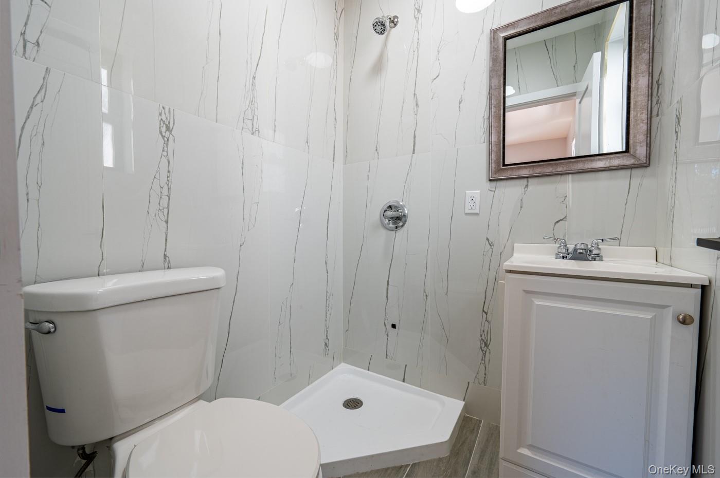 #16 photo, 518 Morris Park Avenue, ブロンクス区 Bronx , NY 10460