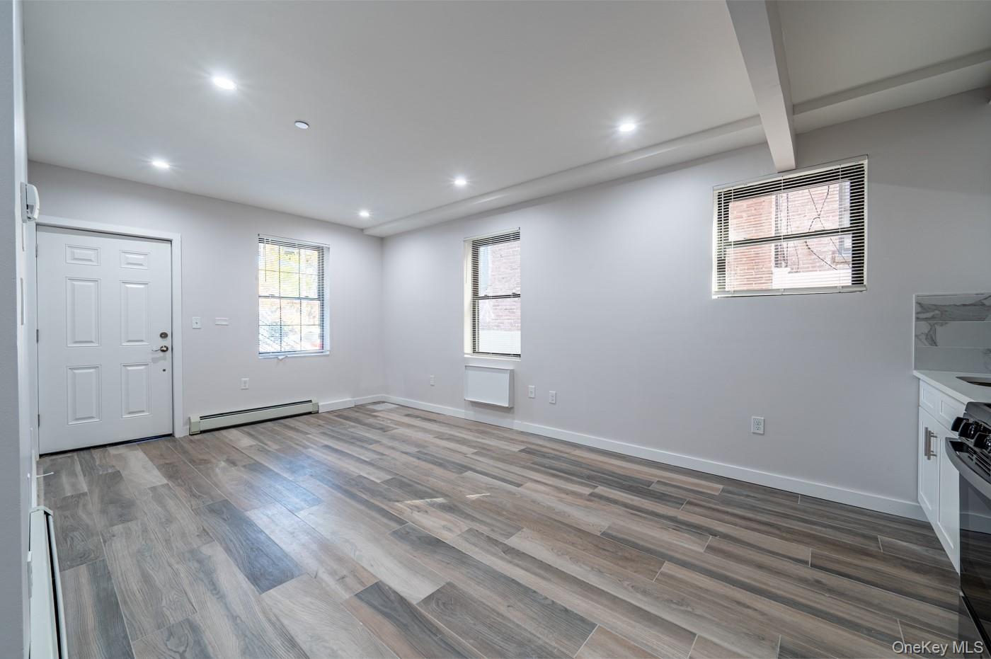 #5 photo, 518 Morris Park Avenue, ブロンクス区 Bronx , NY 10460