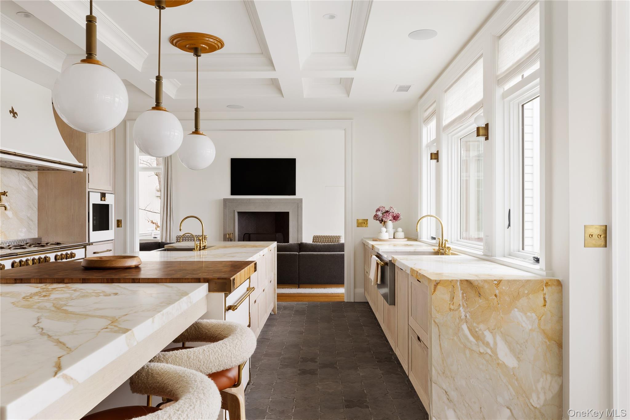 #12 photo, 217 Hommocks Road, Larchmont , NY 10538