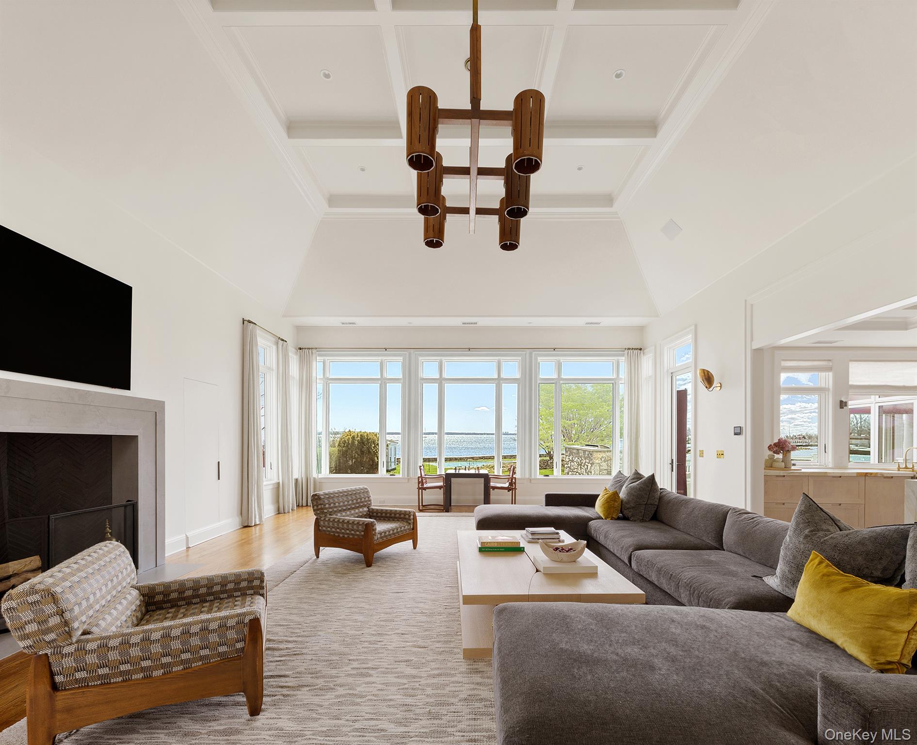 #13 photo, 217 Hommocks Road, Larchmont , NY 10538