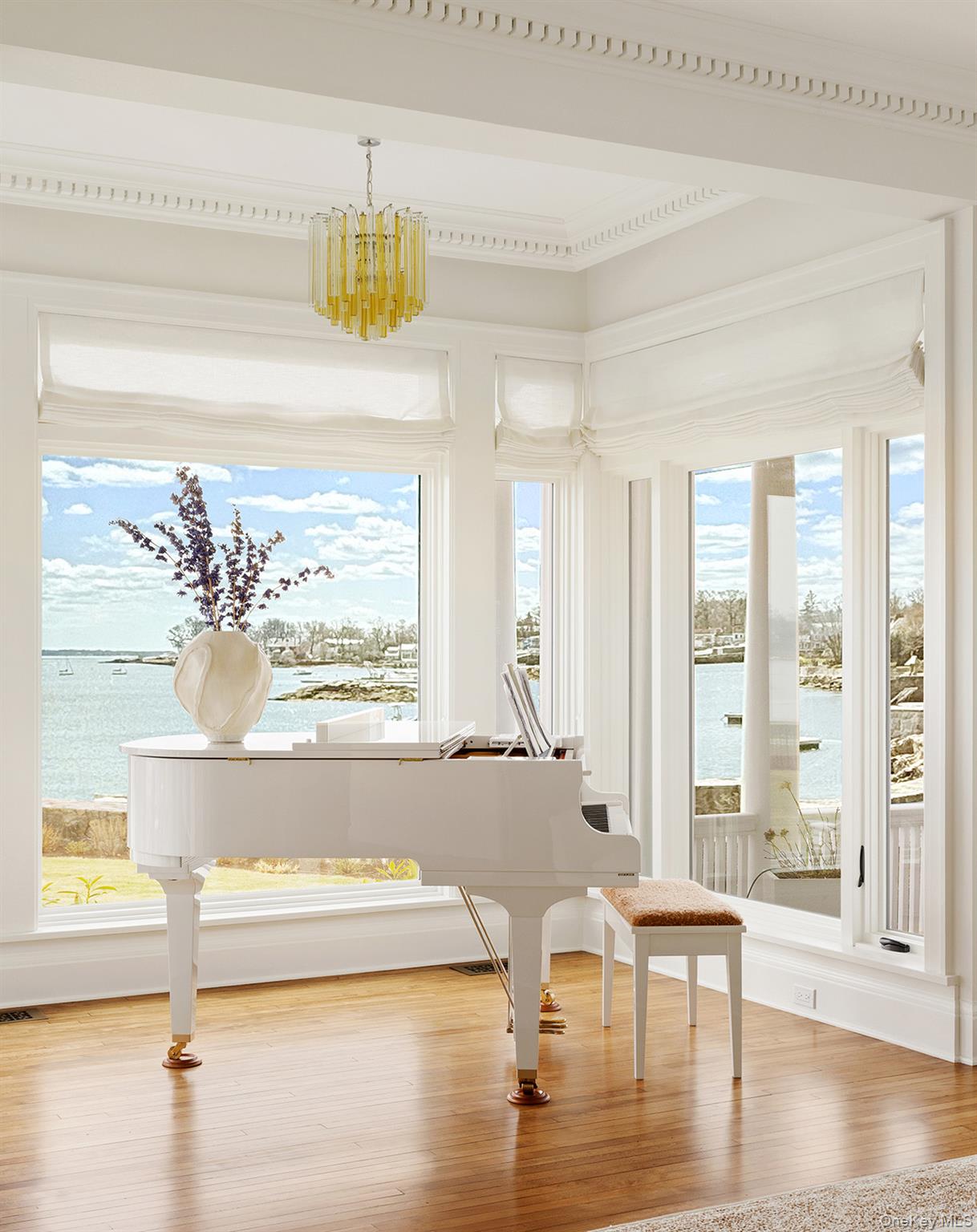 #7 photo, 217 Hommocks Road, Larchmont , NY 10538