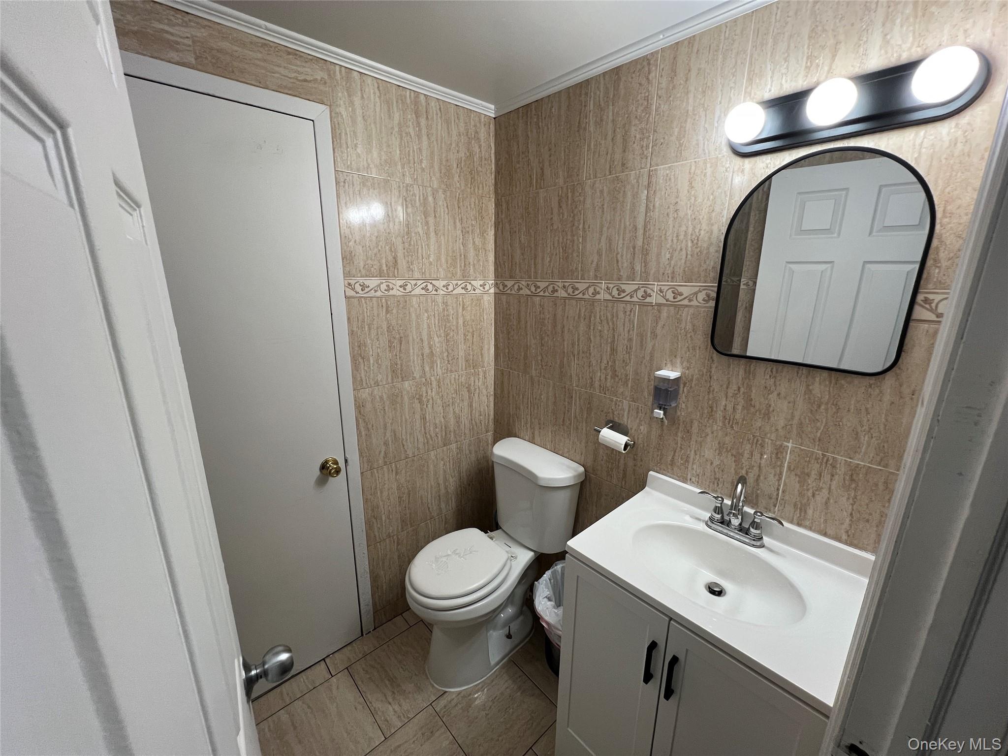 #7 photo, 3321 13th Street, クイーンズ区 Astoria , NY 11106